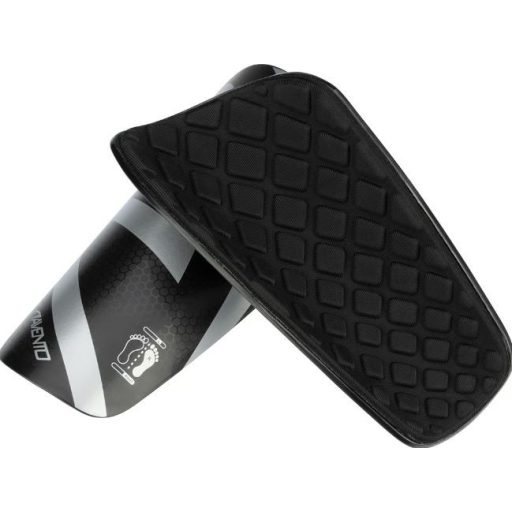 Avento sípcsontvédő