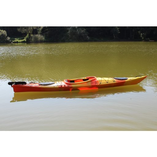 SeaSide Lotus 420 túra és tengeri kajak kormányrendszerrel