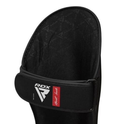 RDX T1 fekete sípcsontvédő